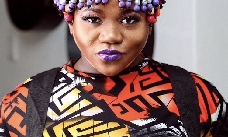 Meet Busisiwa’s Hairstylist- Bonolo Beezy Braids Gabuza